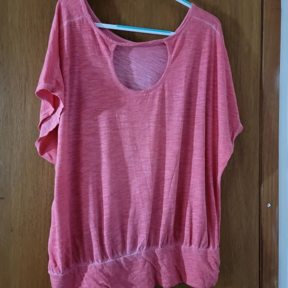 Lane Bryant Coral Short Sleeve Tee - Picture 3 of 5